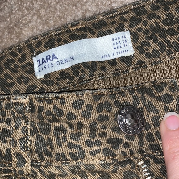 Zara pencil skirt - Picture 3 of 3